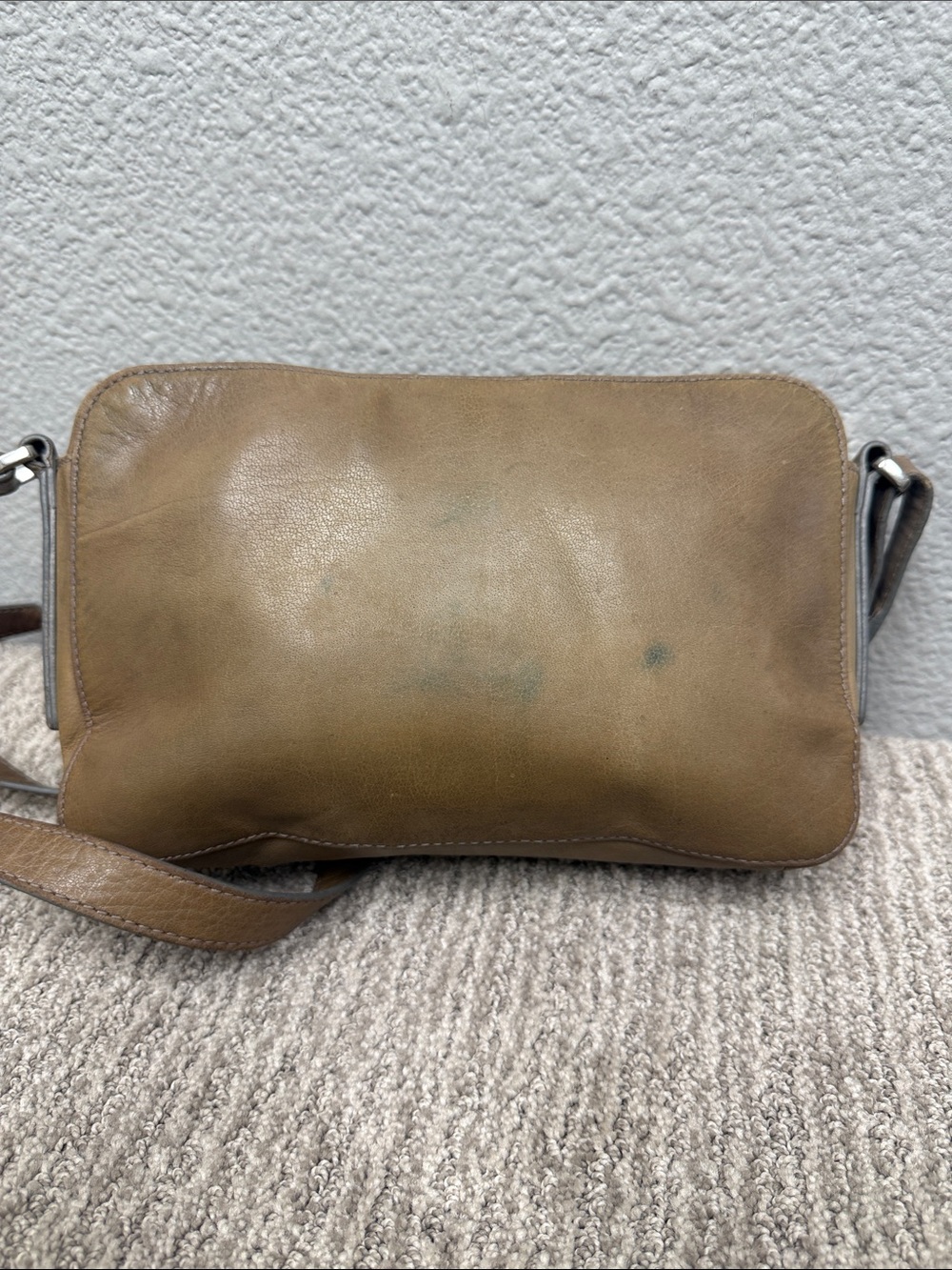 Vintage Fossil Brown Leather Double-Pocket Crossbody Bag - Picture 8 of 13